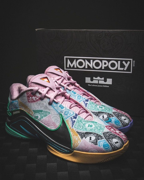 Nike LeBron 22 